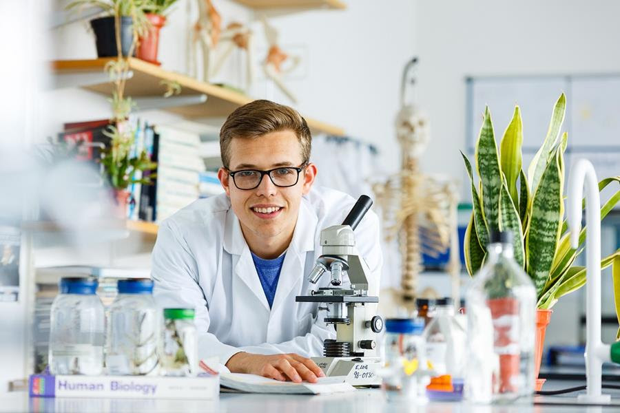 Laboratory Sciences Apprenticeships