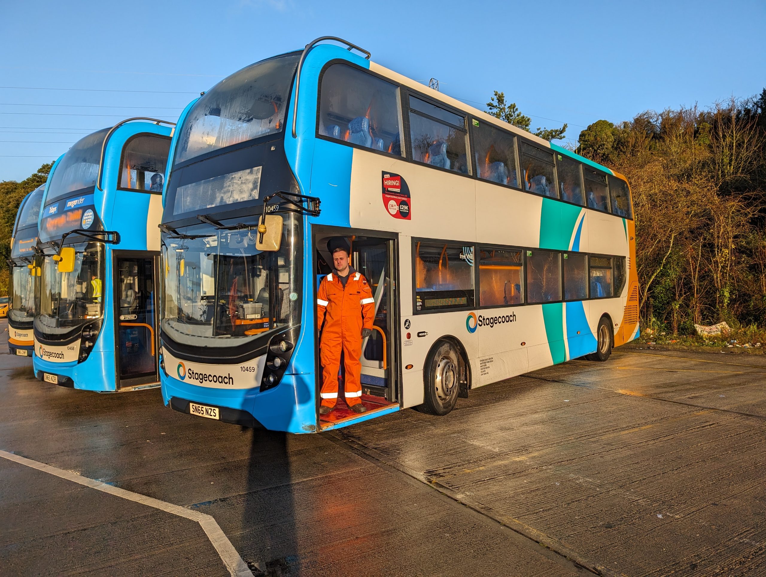 Torquay bus driver Sam embarks on apprenticeship following grandfather’s legacy in Jet engineering