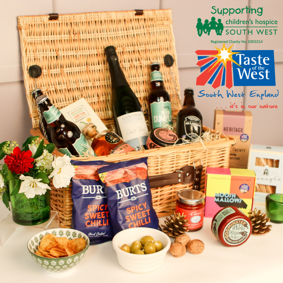 Spreading tasty Christmas cheer while supporting the local community